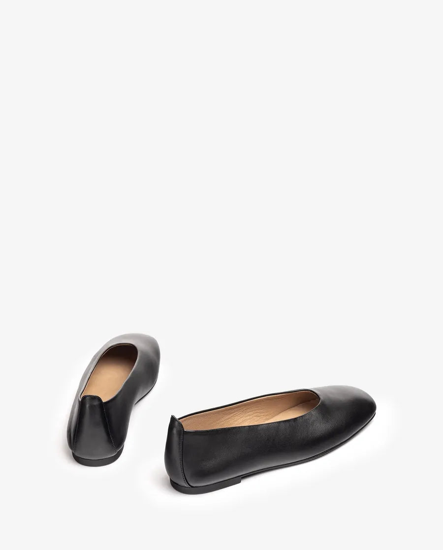 Ballerina a Punta Quadrata in Pelle Nera – Pointure